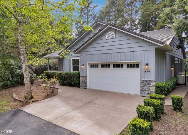 Property at 705 NW Highland Cir, Waldport, OR 97394, 3 beds, 2 baths