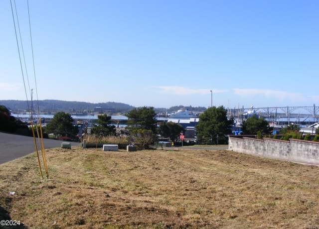Property at 4902 SE Fogarty St, Newport, OR 97365