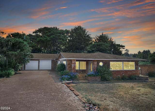 Property at 4711 SW Pacific Coast Hwy, Waldport, OR 97394, 2 beds, 3 baths