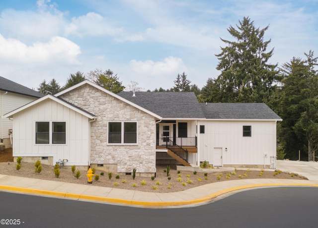 Property at 2733 NE 51st Ct, Lincoln City, OR 97367, 3 beds, 2 baths