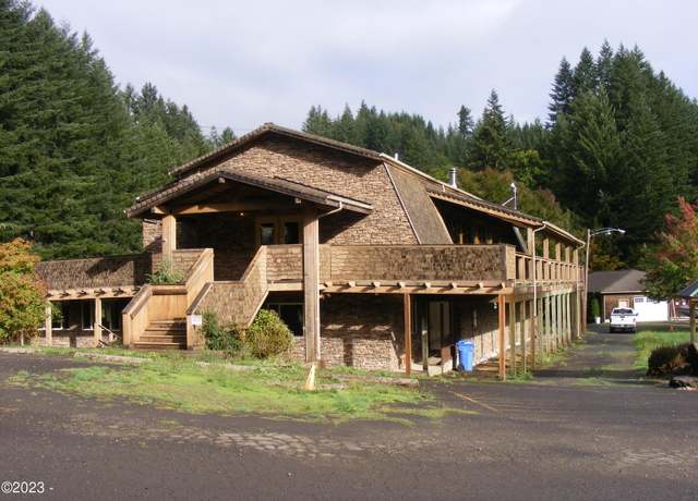 Property at 1022 Olalla Rd, Toledo, OR 97391, 1 bed, 3 baths