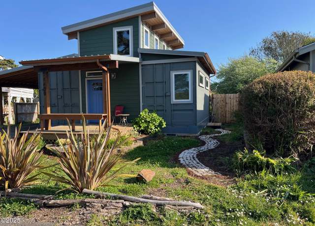 Property at 1409 SW Adahi Ave, Waldport, OR 97394, 1 bed, 1 bath