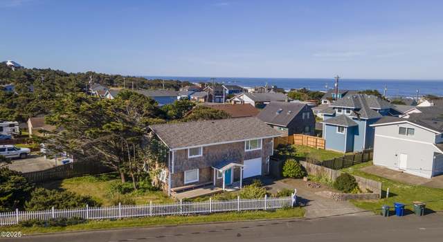 Photo of 736 SW Bayley St, Newport, OR 97365