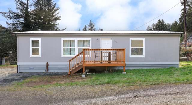 Photo of 1578 NW Spruce St, Toledo, OR 97391