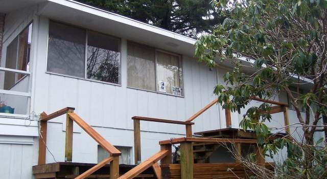 Photo of 307 NE Crabapple Dr, Yachats, OR 97498