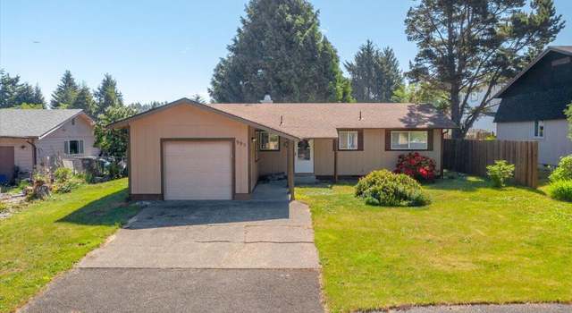 Photo of 995 SE Rolph Ct, Waldport, OR 97394