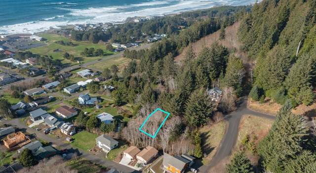 Photo of 210 Chief Albert Dr, Yachats, OR 97498