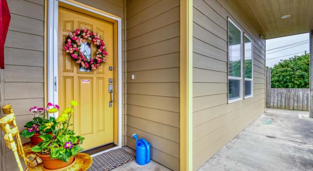 Photo of 1120 NW Spring St Unit J, Newport, OR 97365