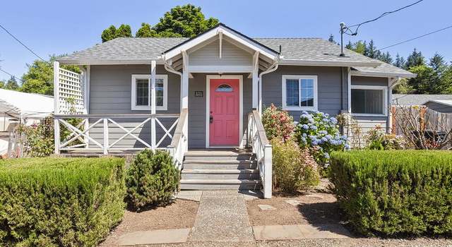 Photo of 868 NW 6th St, Toledo, OR 97391