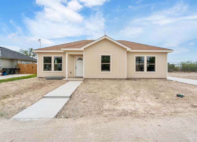 Property at 514 Linda Vis, Del Rio, TX 78840, 3 beds, 2 baths
