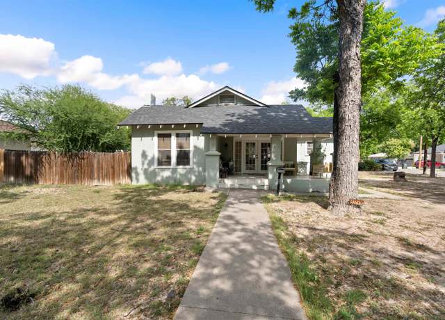 Property at 1218 S Main St, Del Rio, TX 78840, 3 beds, 1 bath