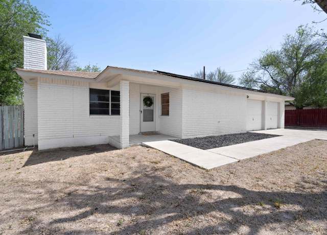 Property at 105 Windcrest Cir, Del Rio, TX 78840, 2 beds, 2 baths