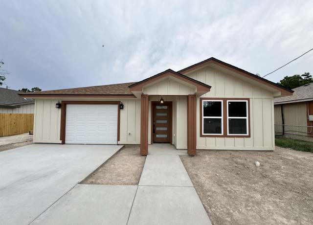 Property at 305 Rio Grande St, Del Rio, TX 78840, 3 beds, 2 baths