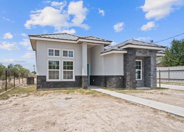 Property at 600 Avenue J, Del Rio, TX 78840, 4 beds, 2 baths