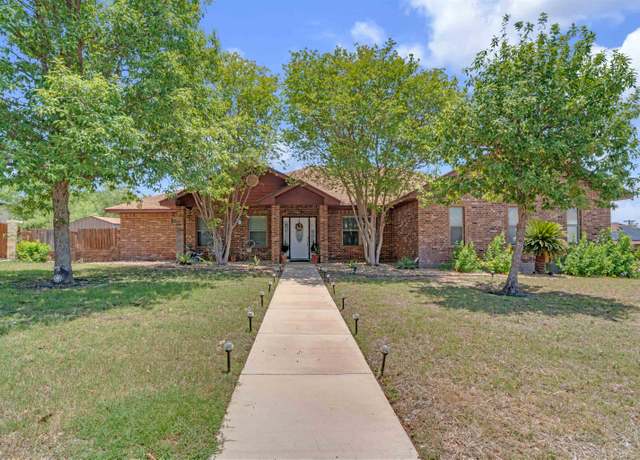 Property at 230 Saddle Blanket Trl, Del Rio, TX 78840, 4 beds, 3 baths