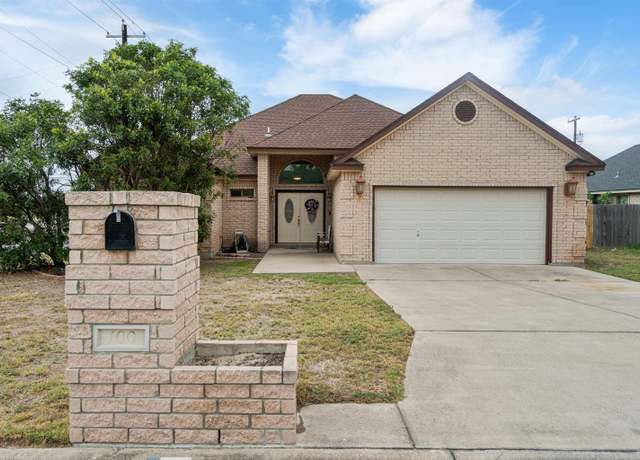 Property at 100 Shawnee Trl, Del Rio, TX 78840, 3 beds, 2 baths