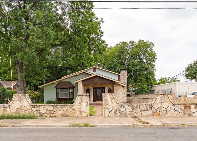 Property at 605 Griner St, Del Rio, TX 78840, 3 beds, 3 baths