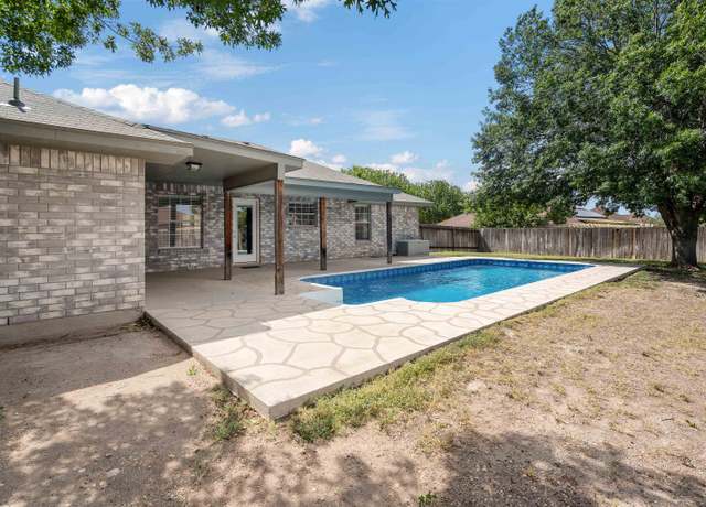 Property at 113 White Feather Trl, Del Rio, TX 78840, 3 beds, 2 baths