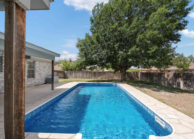 Property at 113 White Feather Trl, Del Rio, TX 78840, 3 beds, 2 baths