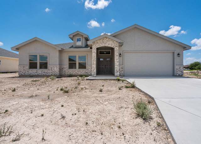 Property at 420 Pitaya Ln, Del Rio, TX 78840, 3 beds, 2 baths