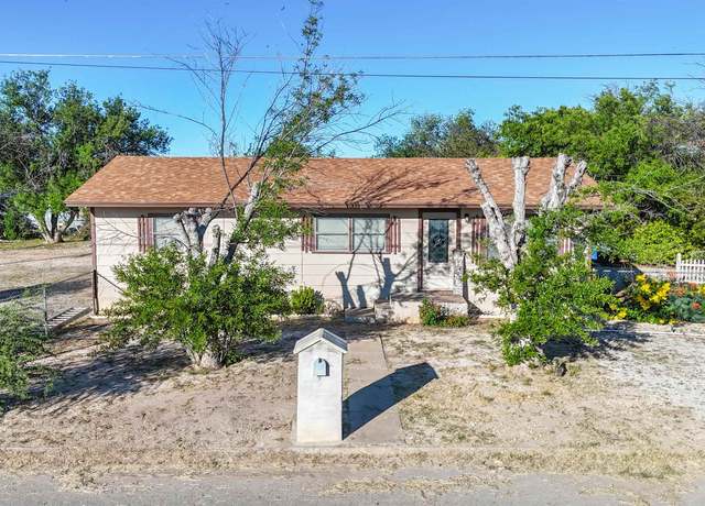 Property at 1004 Hernandez, Del Rio, TX 78840, 3 beds, 2 baths