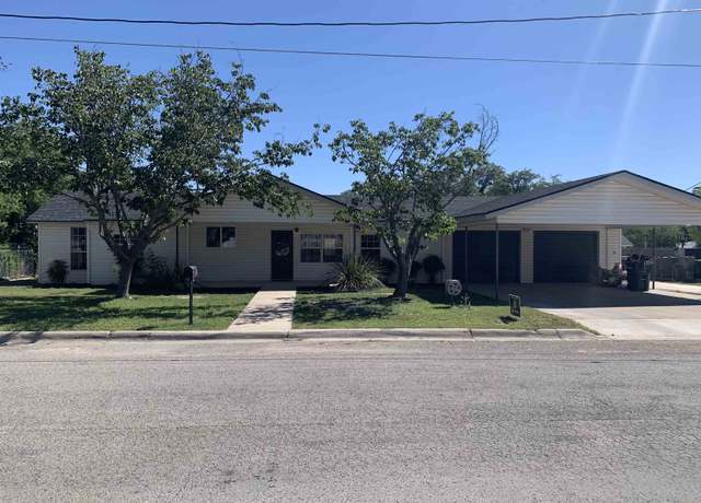 Property at 204 W 9th St, Del Rio, TX 78840, 3 beds, 2 baths