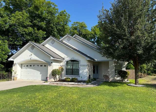 Property at 221 Elise's Cir, Del Rio, TX 78840, 3 beds, 2 baths