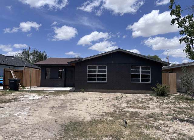 Property at 412 E Bowie St, Del Rio, TX 78840, 3 beds, 2 baths