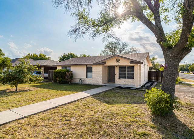 Property at 908 Avenue Q, Del Rio, TX 78840, 3 beds, 1 bath