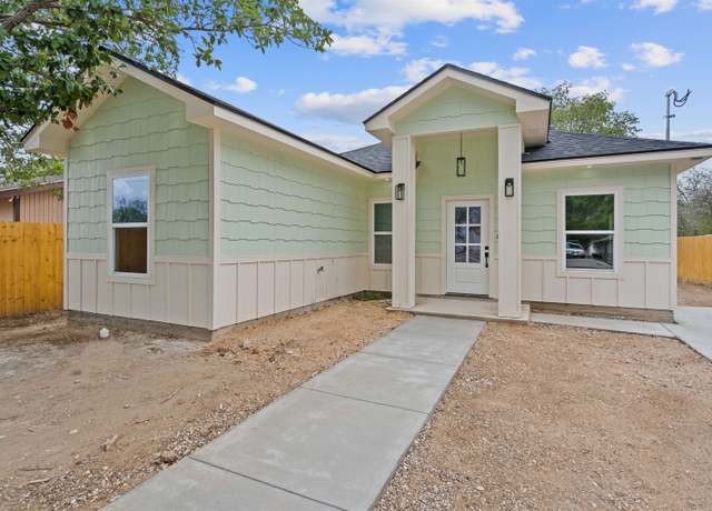 Property at 406 E Cortinas, Del Rio, TX 78840, 3 beds, 2 baths