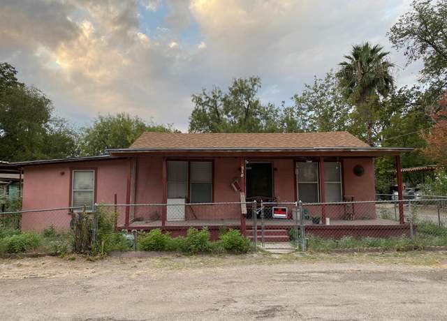 Property at 310 Esquivel St, Del Rio, TX 78840