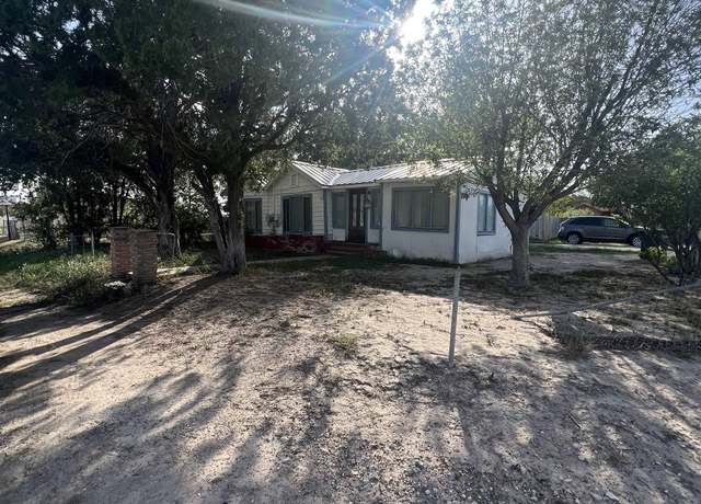 Property at 1301 Las Vacas St, Del Rio, TX 78840, 3 beds, 1 bath