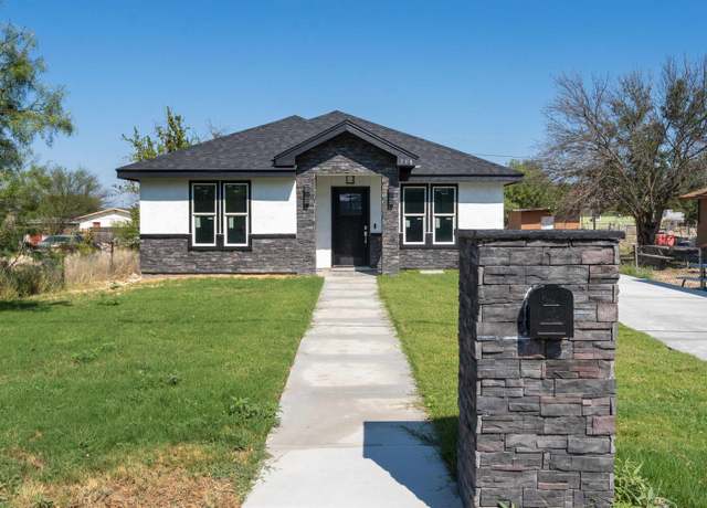 Property at 308 E Viesca, Del Rio, TX 78840, 3 beds, 2 baths