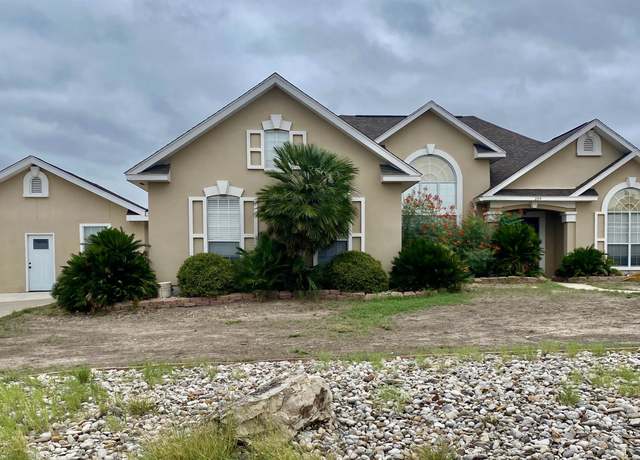 Property at 204 El Lago Camino, Del Rio, TX 78840, 3 beds, 2 baths