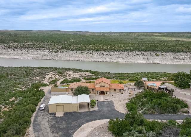 Property at 475 Puma St, Del Rio, TX 78840, 3 beds, 3 baths