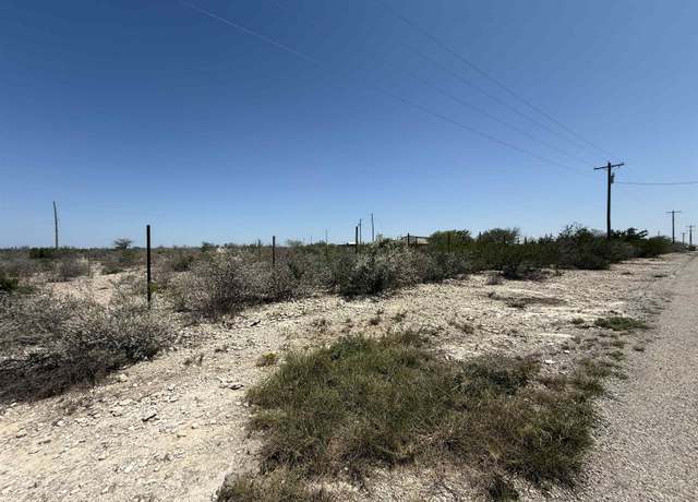Property at 281 Sherman Dr, Del Rio, TX 78840