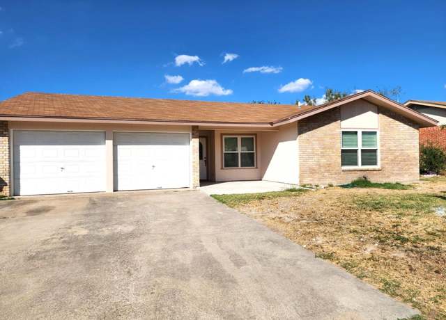 Property at 109 Fiesta Dr, Del Rio, TX 78840, 3 beds, 2 baths