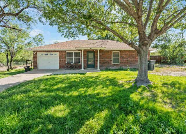Property at 124 Encino Dr, Del Rio, TX 78840, 2 beds, 1 bath