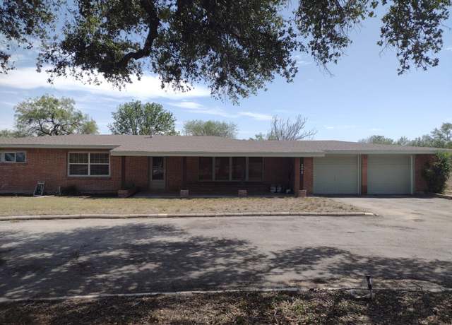 Property at 200 Stricklen, Del Rio, TX 78840, 3 beds, 2 baths