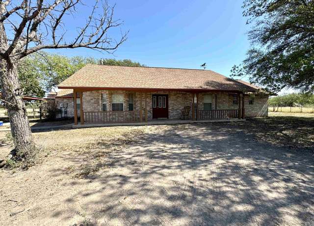 Property at 1166 Packsaddle Cir, Del Rio, TX 78840, 4 beds, 2 baths