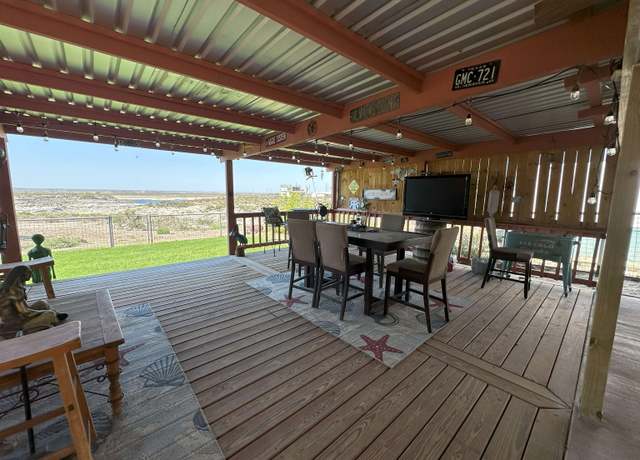 Property at 311 Rio Loop, Del Rio, TX 78840, 2 beds, 1 bath