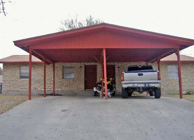Property at 119-A Catherine St, Del Rio, TX 78840, 4 beds