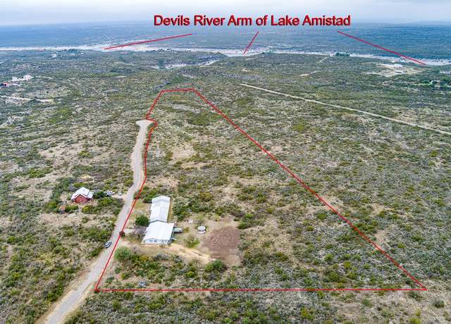 Property at 110 Pecos Cir, Del Rio, TX 78840, 3 beds, 2 baths