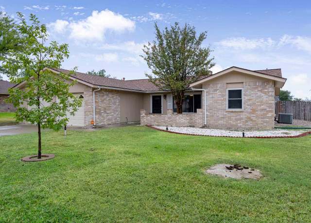 Property at 212 Medicine Bow Trl, Del Rio, TX 78840, 3 beds, 2 baths