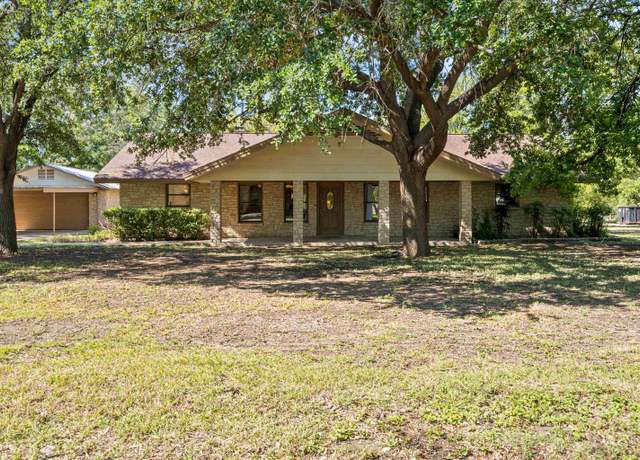Property at 201 Santa Maria Dr, Del Rio, TX 78840, 3 beds, 2 baths