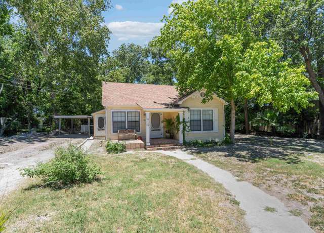 Property at 716 E Losoya St, Del Rio, TX 78840, 2 beds, 1 bath