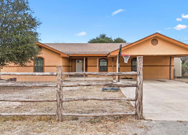 Property at 361 Wendy Dr, Del Rio, TX 78840, 3 beds, 2 baths