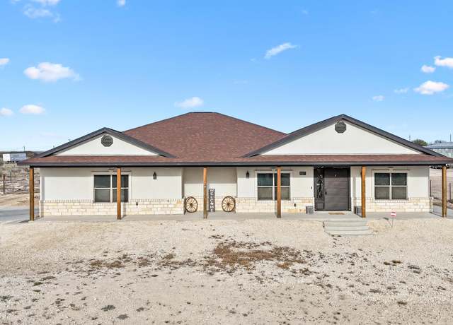 Property at 501 La Vis, Del Rio, TX 78840, 3 beds, 2 baths