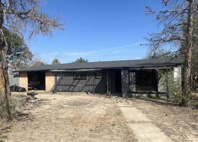 Property at 1509 W Morin St, Del Rio, TX 78840, 2 beds, 2 baths