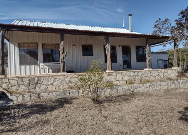 Property at 304 Silverado Rd, Del Rio, TX 78840, 2 beds, 2 baths